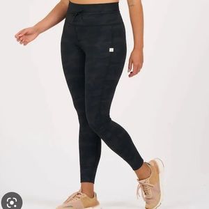 Vuori Daily Legging